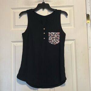 Waffle Knit Sleeveless Top Size Small Black Animal Print
